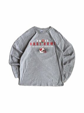 2011 Wisconsin Badgers Rose Bowl Football Gray Long Sleeve — Size Large